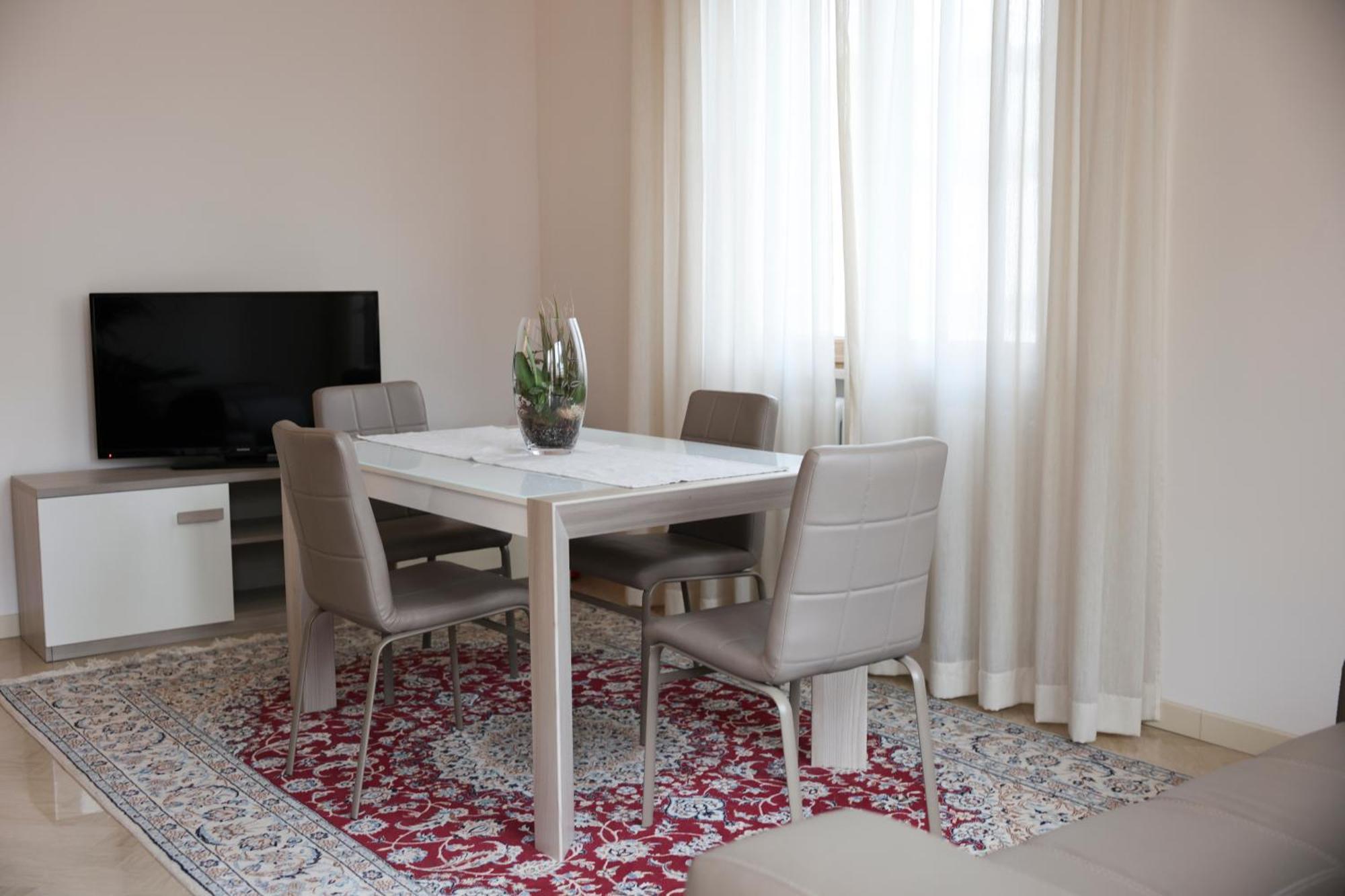 Апартаменты Blancohouse - Berto Luxury Rimini Centro Storico Экстерьер фото